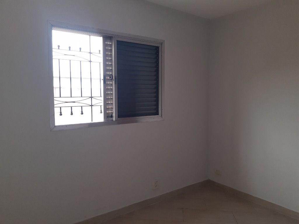 Sobrado à venda com 4 quartos, 250m² - Foto 34