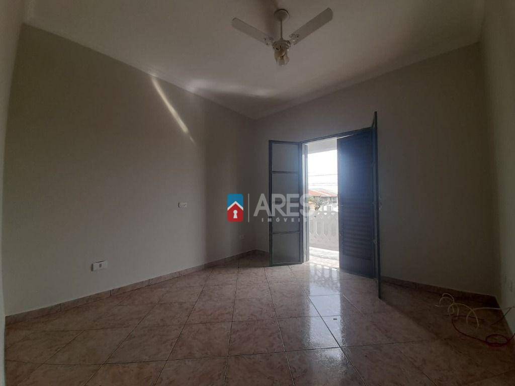 Casa para alugar com 3 quartos, 190m² - Foto 17