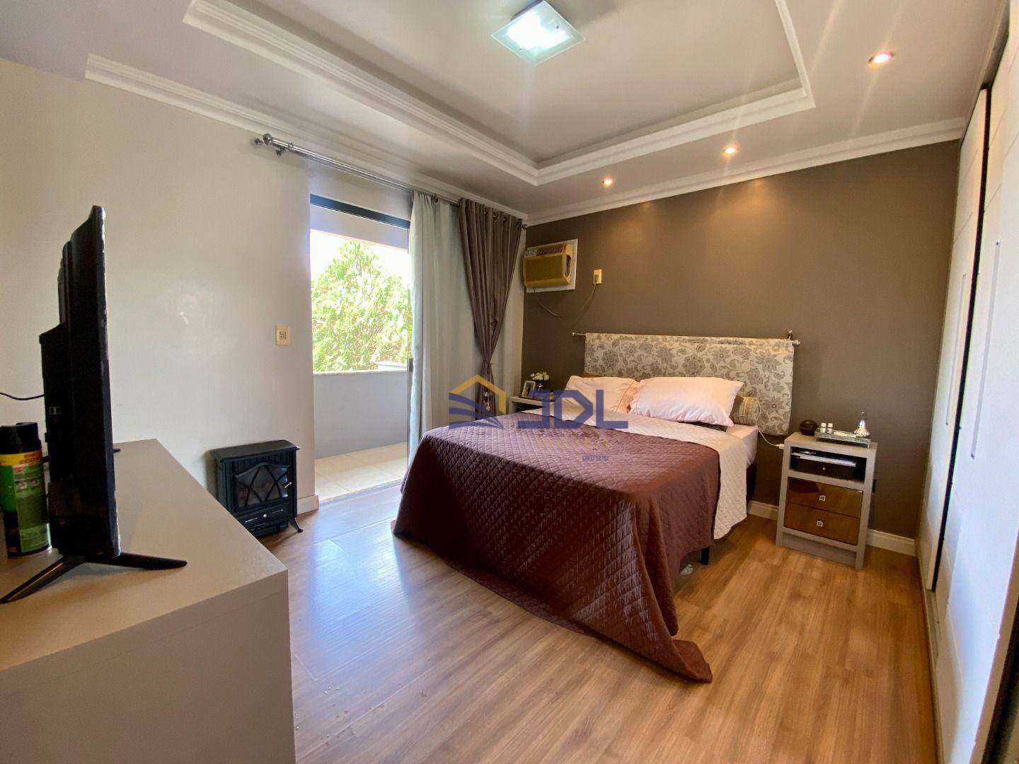 Casa à venda com 3 quartos, 250m² - Foto 20