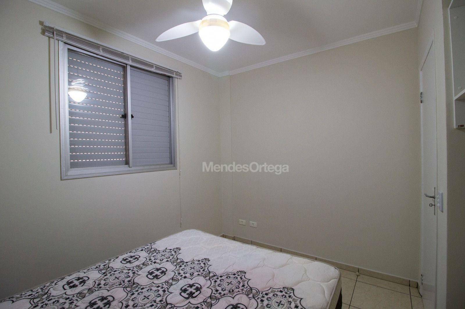 Apartamento para alugar com 3 quartos, 70m² - Foto 9