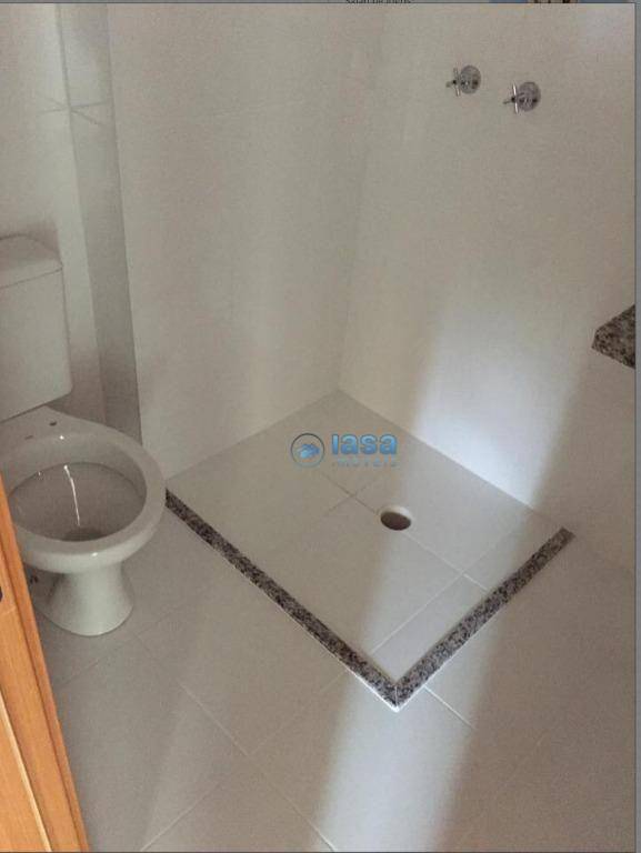 Apartamento à venda com 2 quartos, 60m² - Foto 14