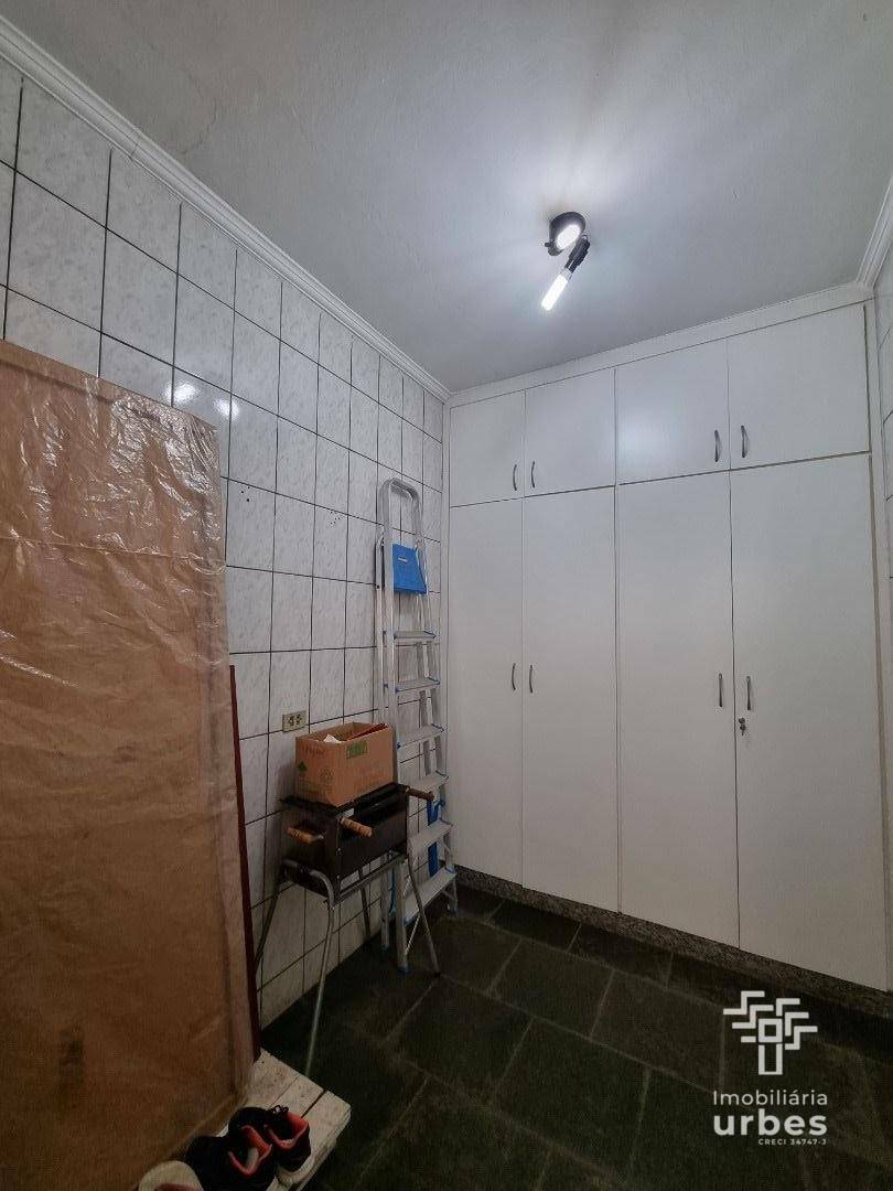 Casa à venda com 3 quartos, 180m² - Foto 23