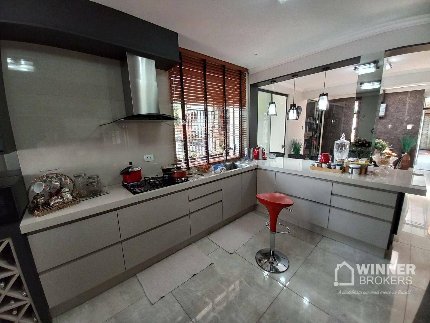 Casa à venda com 4 quartos, 293m² - Foto 14