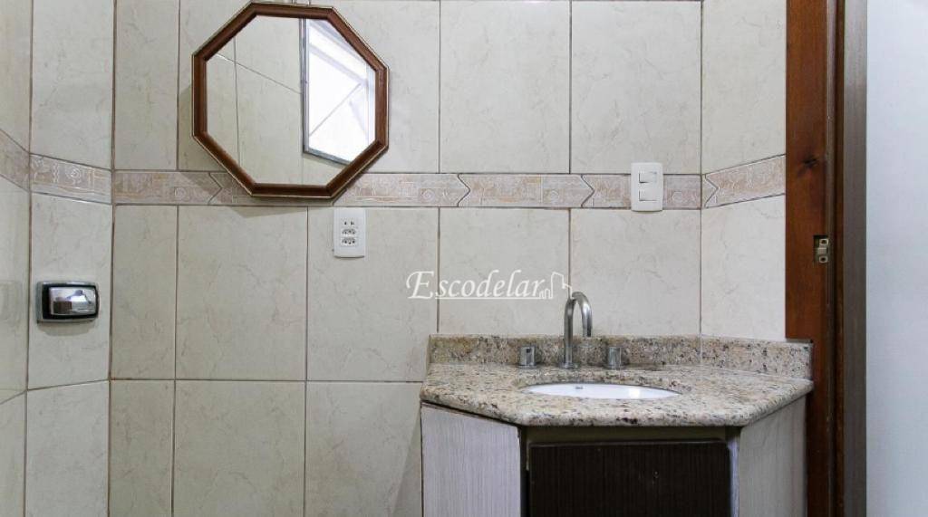 Sobrado à venda com 3 quartos, 200m² - Foto 14