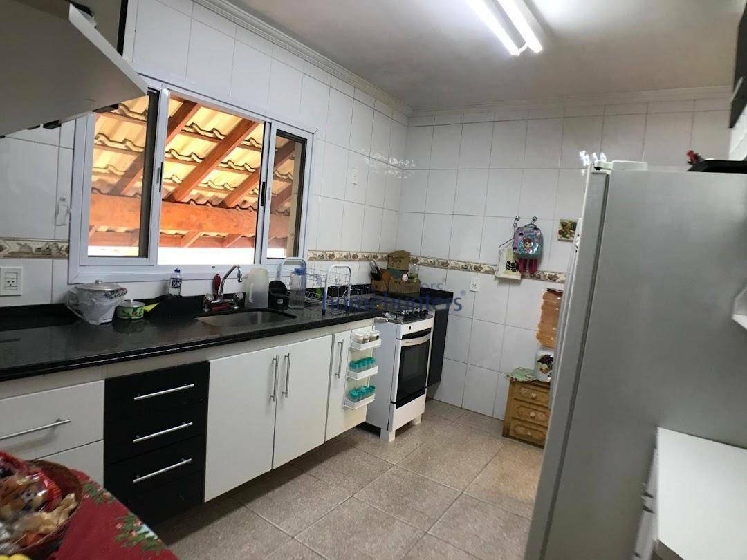 Casa de Condomínio à venda com 4 quartos, 200m² - Foto 15