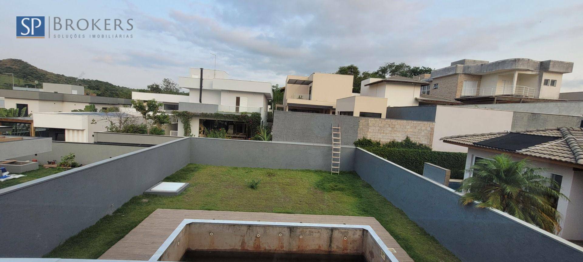 Casa de Condomínio à venda com 3 quartos, 262m² - Foto 30