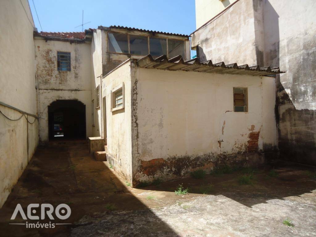 Casa à venda com 7 quartos, 350m² - Foto 6