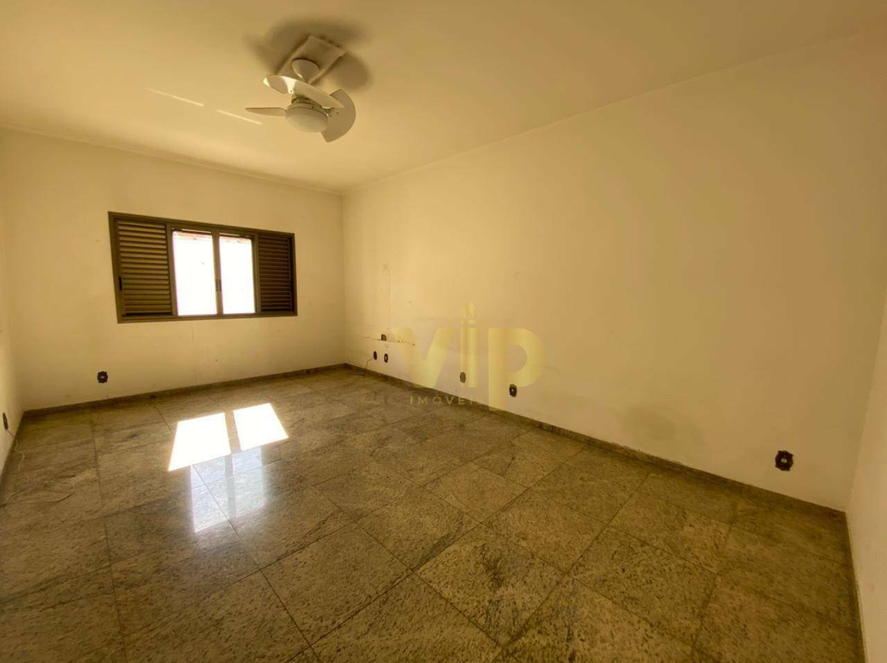 Casa à venda com 3 quartos, 190m² - Foto 9