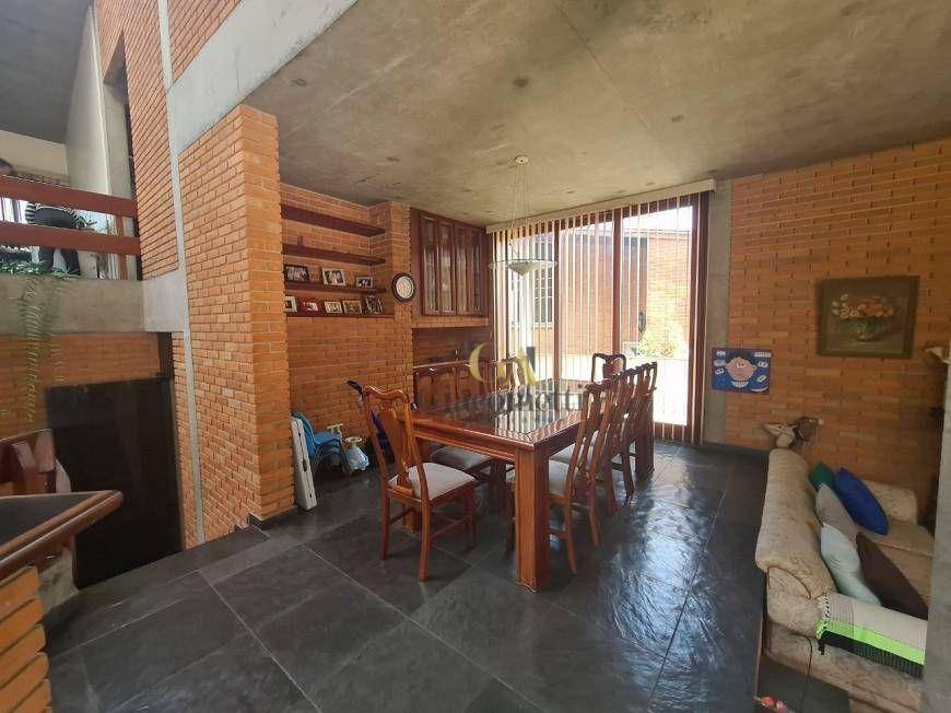 Casa de Condomínio à venda com 4 quartos, 600m² - Foto 8