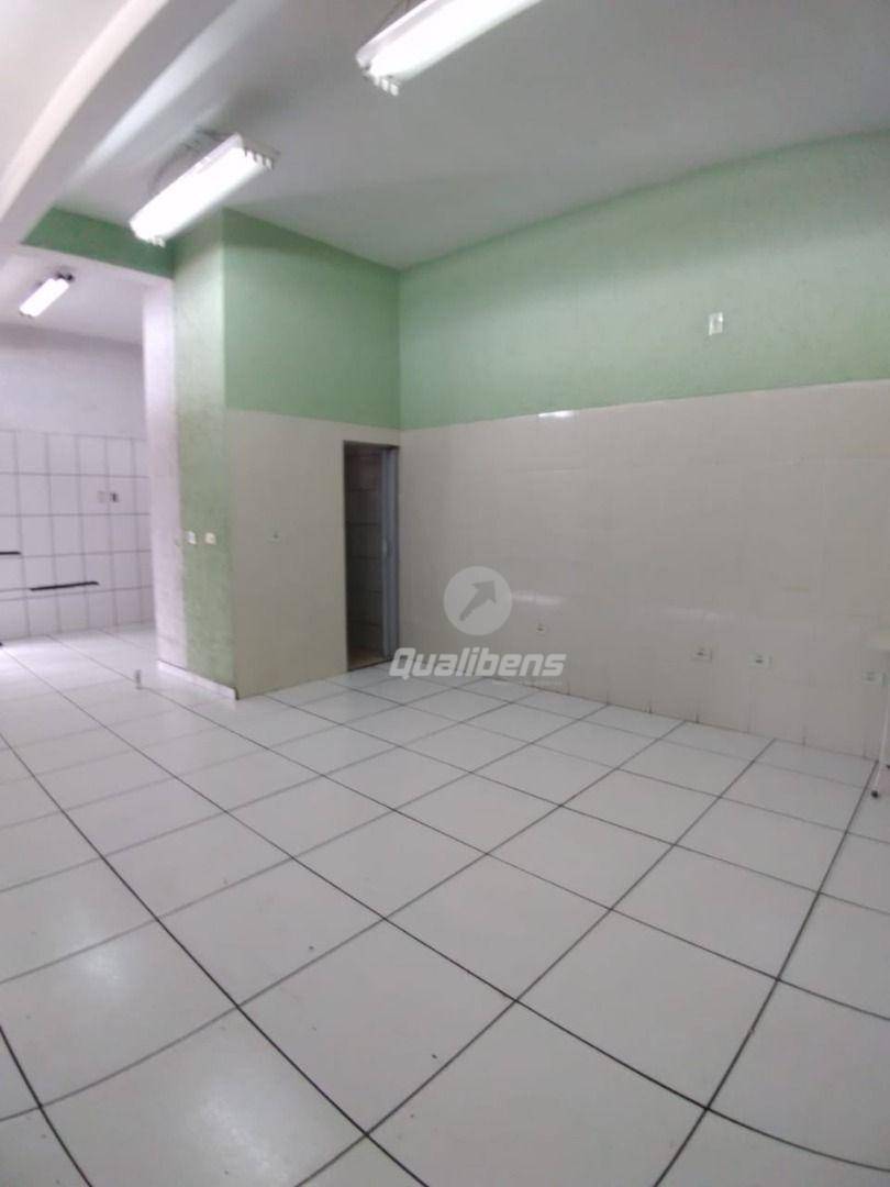 Sobrado à venda com 3 quartos, 290m² - Foto 23