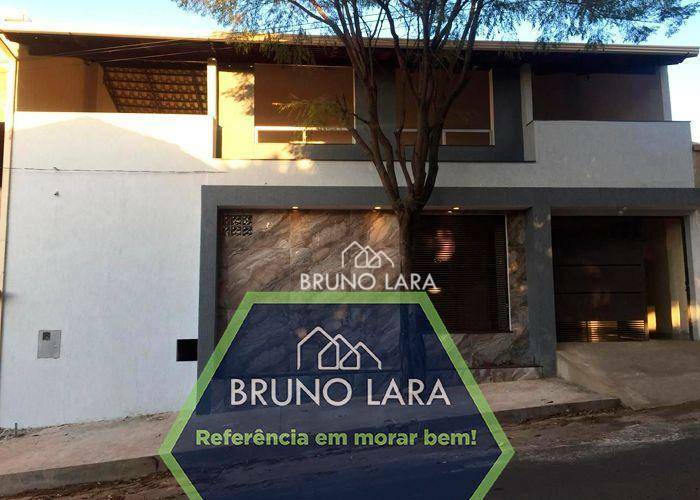 Casa à venda com 3 quartos, 360m² - Foto 1