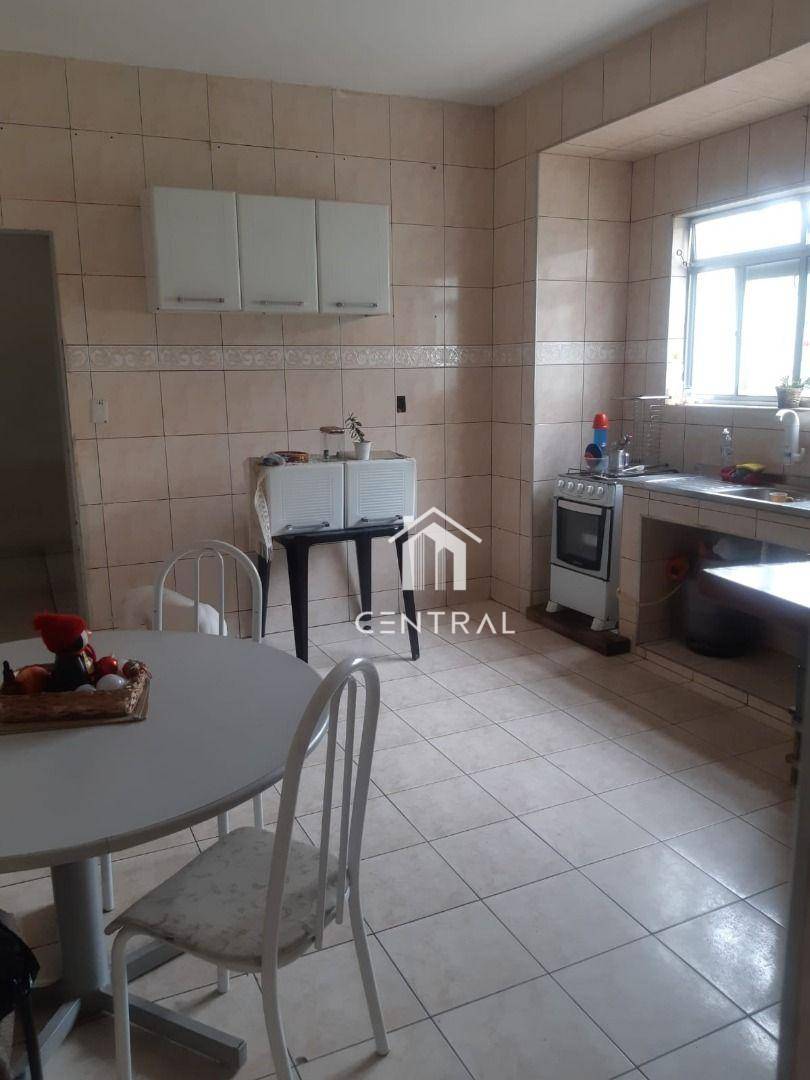 Sobrado à venda com 4 quartos, 150m² - Foto 11