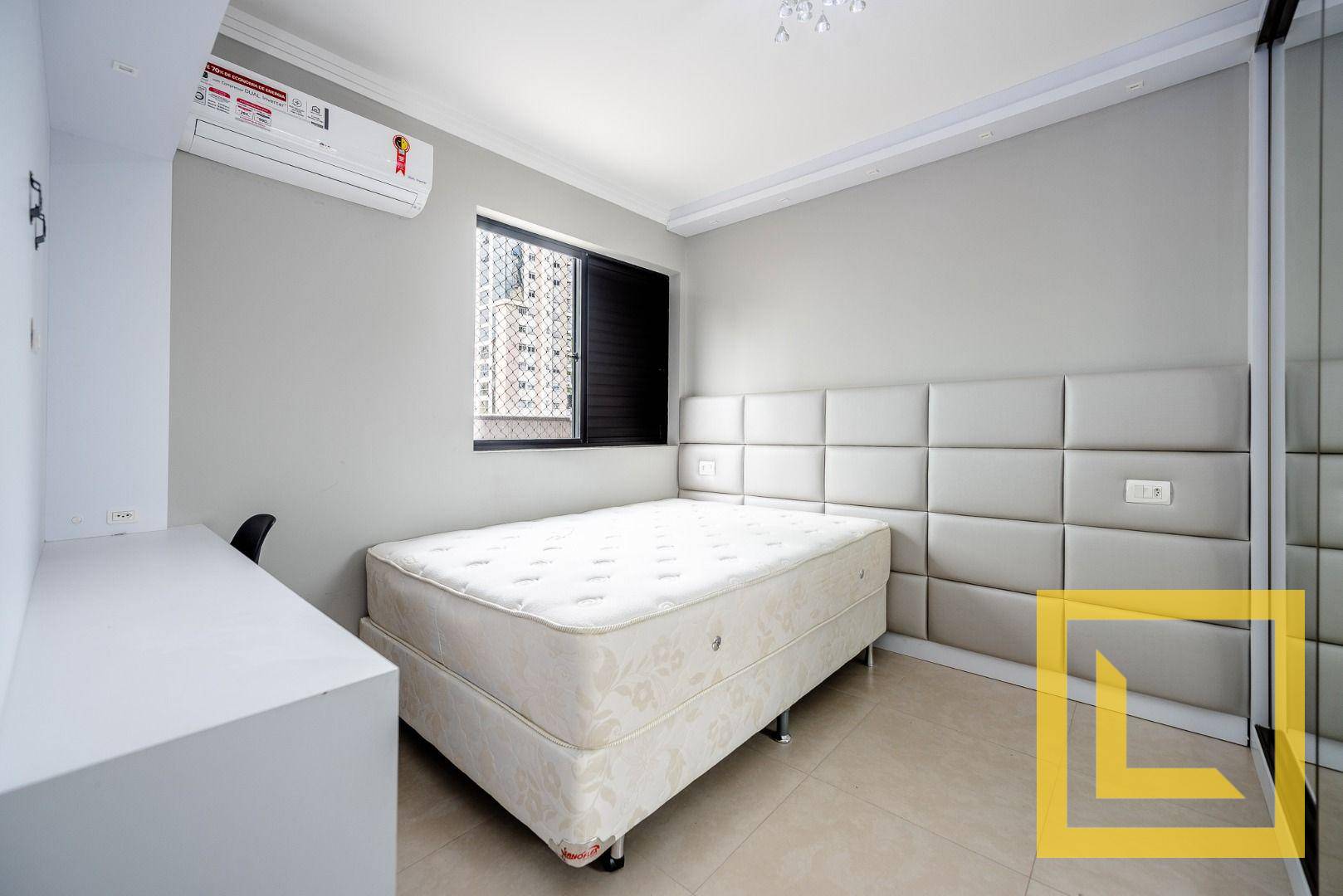 Apartamento à venda com 3 quartos, 234m² - Foto 13