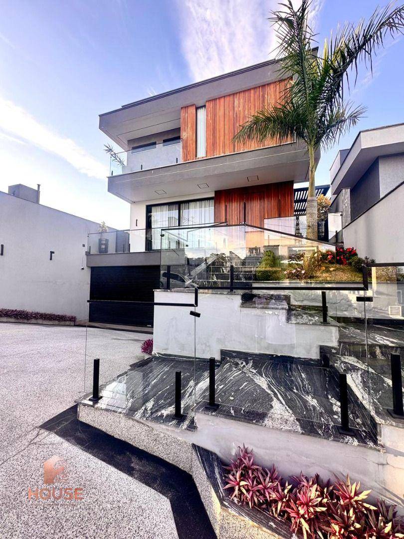 Casa de Condomínio, 4 quartos - Foto 1