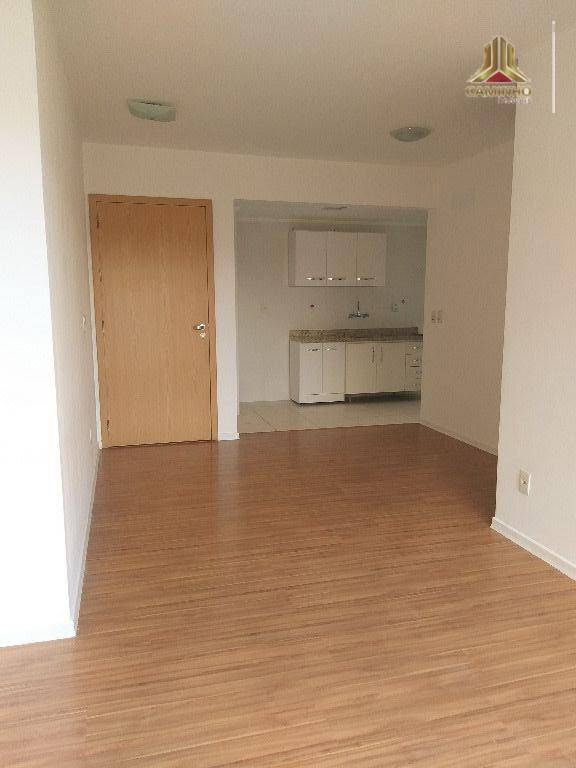 Apartamento à venda com 3 quartos, 81m² - Foto 6