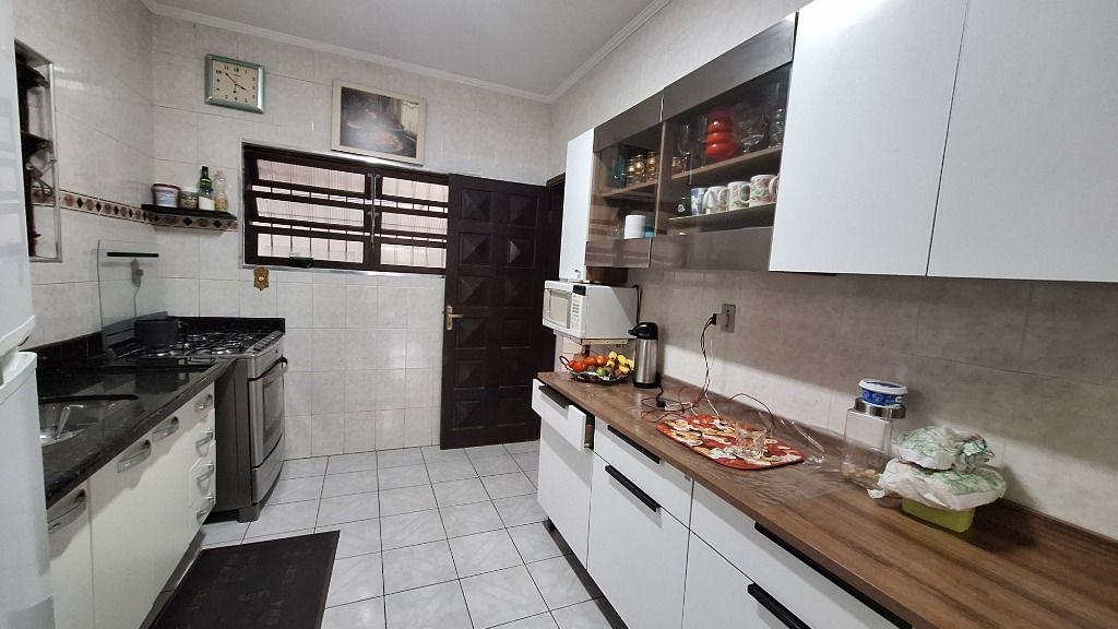 Sobrado à venda com 2 quartos, 71m² - Foto 18