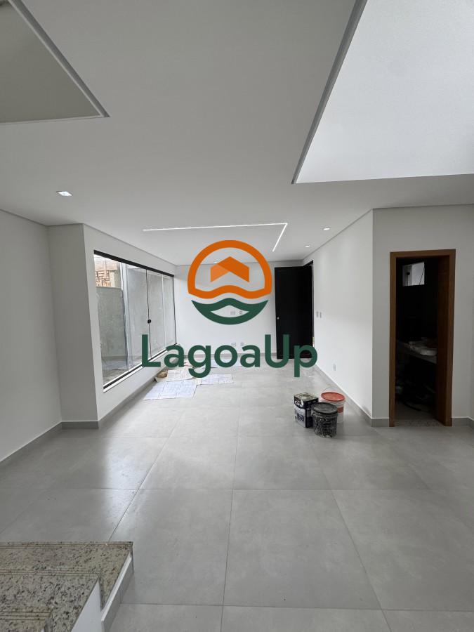 Casa à venda com 3 quartos, 166m² - Foto 3
