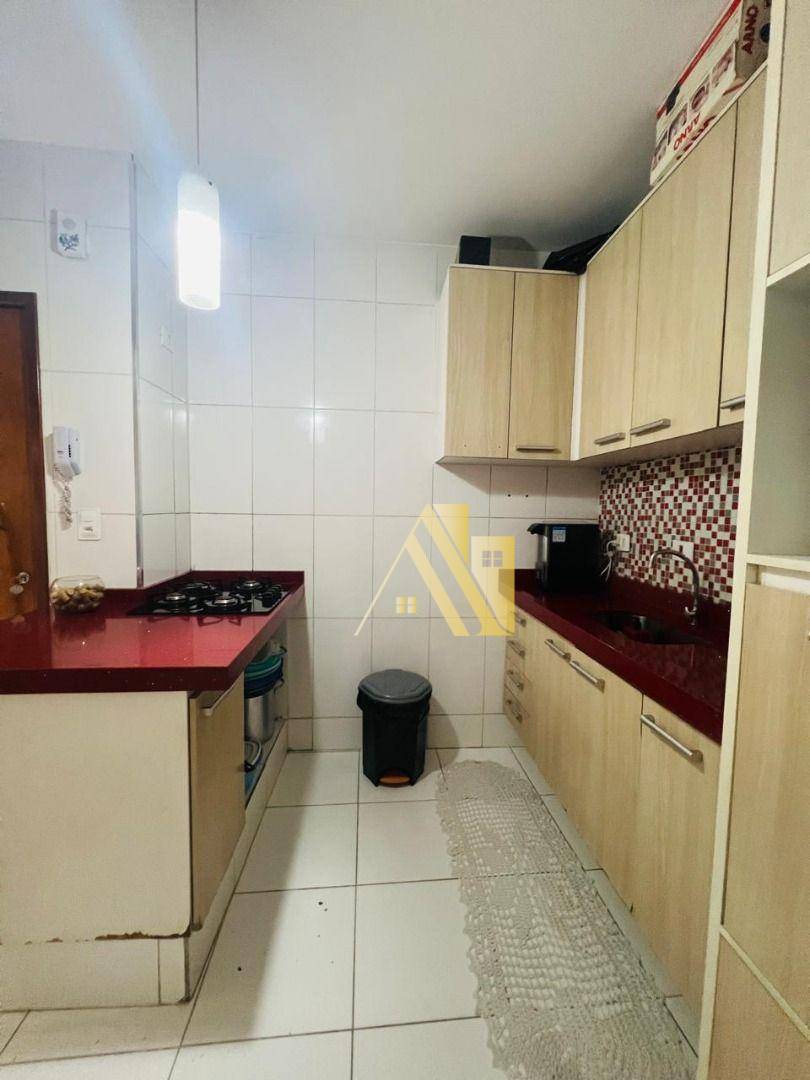 Apartamento à venda com 2 quartos, 66m² - Foto 13