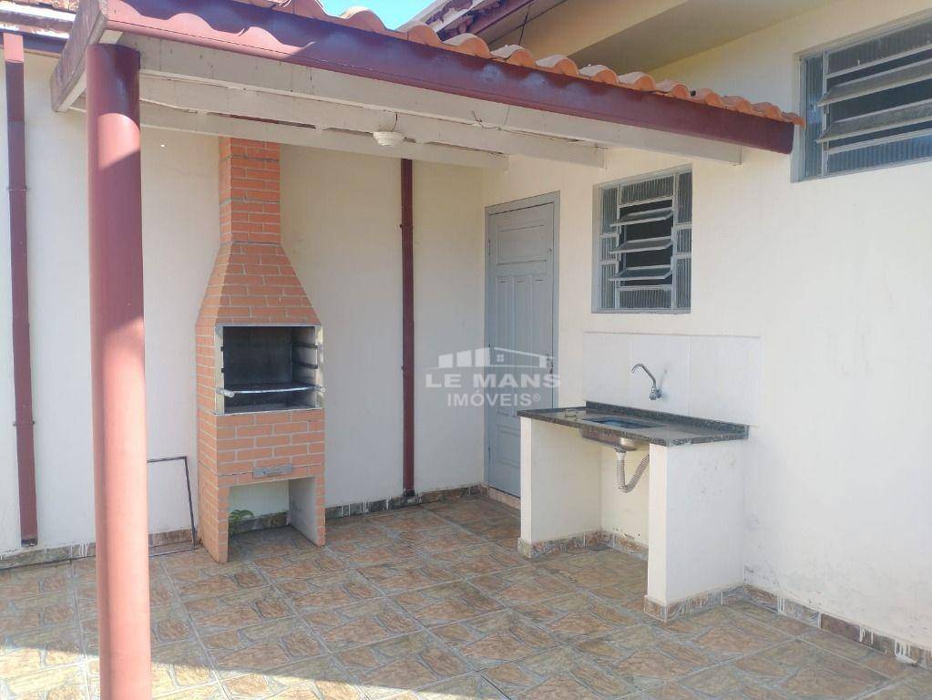 Casa à venda com 3 quartos, 101m² - Foto 10