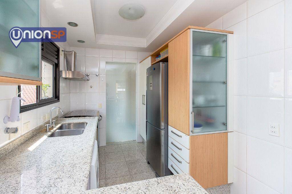 Apartamento à venda com 3 quartos, 161m² - Foto 28