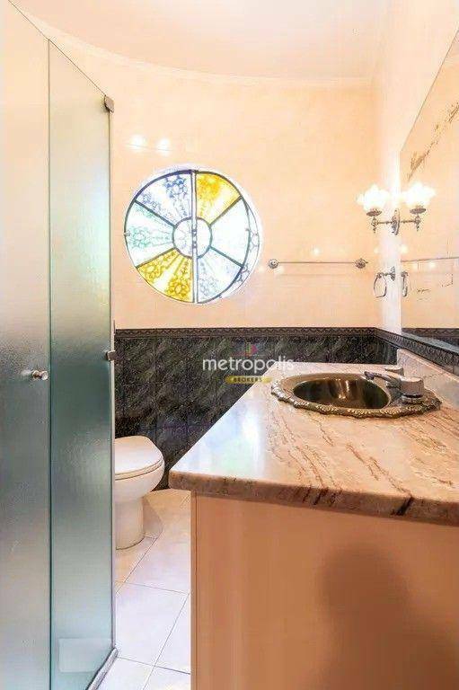 Sobrado à venda e aluguel com 3 quartos, 350m² - Foto 20