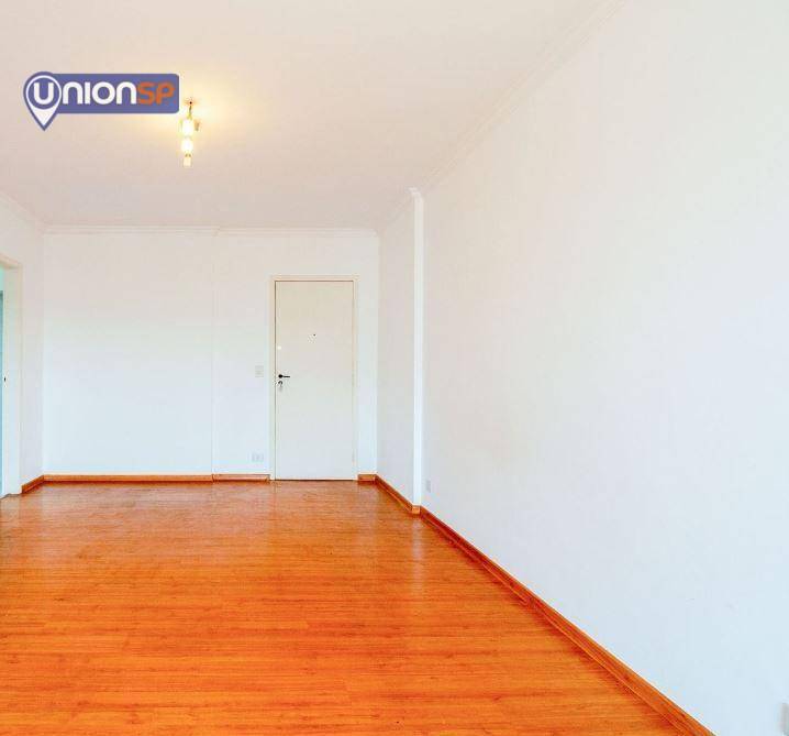 Apartamento à venda com 2 quartos, 68m² - Foto 2