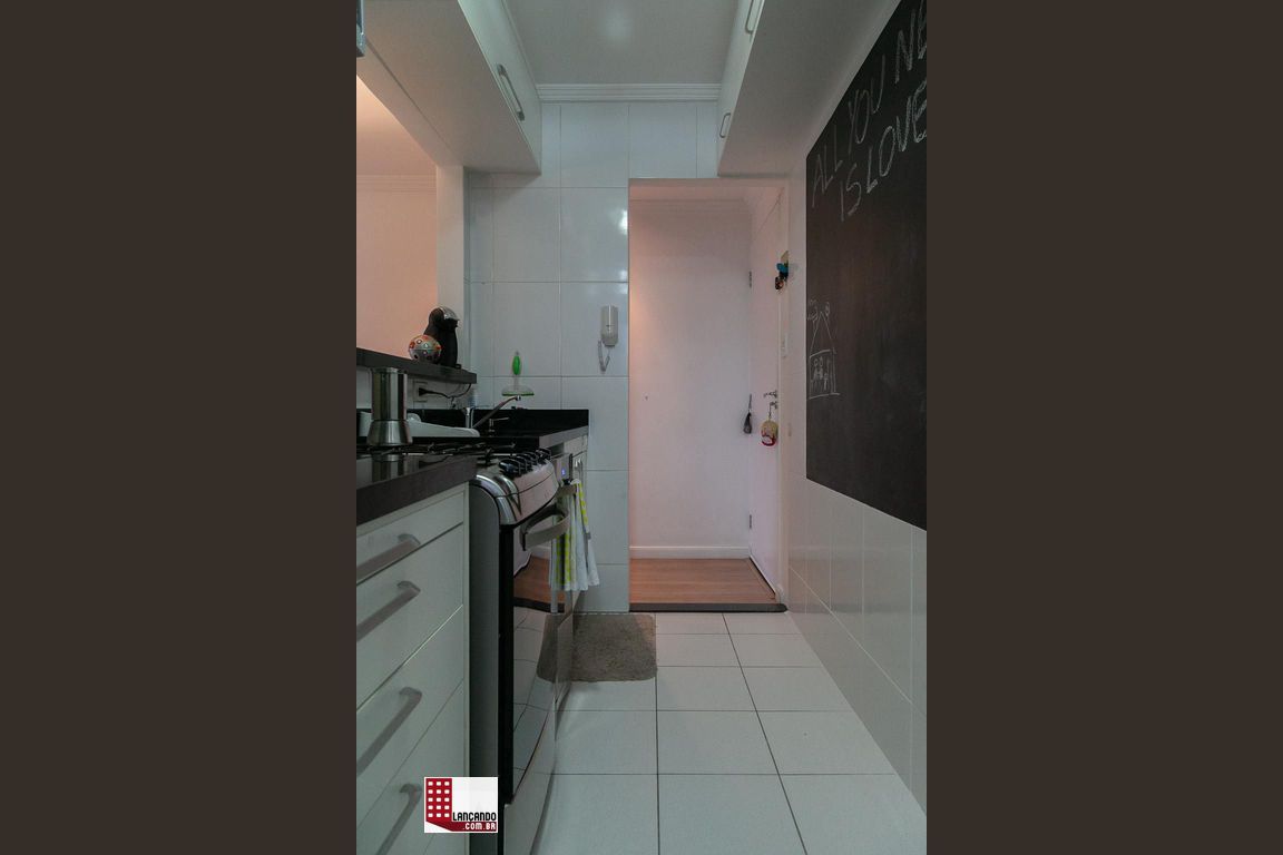 Apartamento à venda com 2 quartos, 70m² - Foto 9