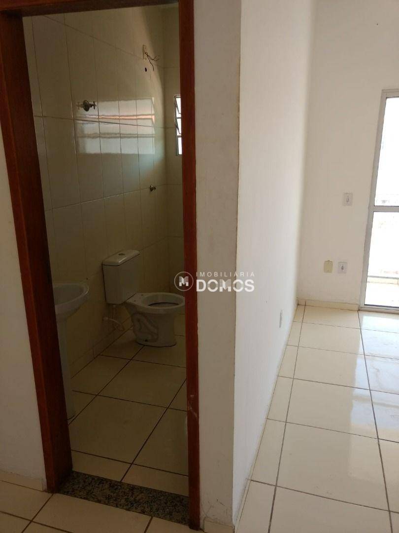 Casa à venda com 3 quartos, 113m² - Foto 14