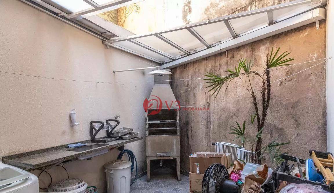 Sobrado à venda com 3 quartos, 130m² - Foto 1