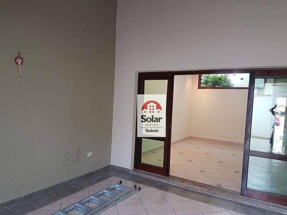 Casa de Condomínio à venda com 3 quartos, 200m² - Foto 4