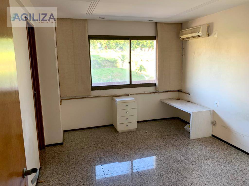 Apartamento para alugar com 3 quartos, 340m² - Foto 14