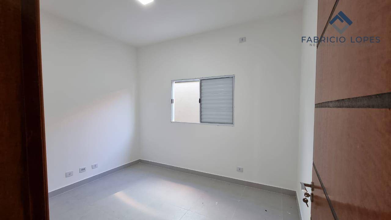 Casa à venda com 4 quartos, 170m² - Foto 11