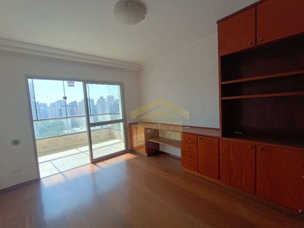 Apartamento à venda com 3 quartos, 260m² - Foto 6