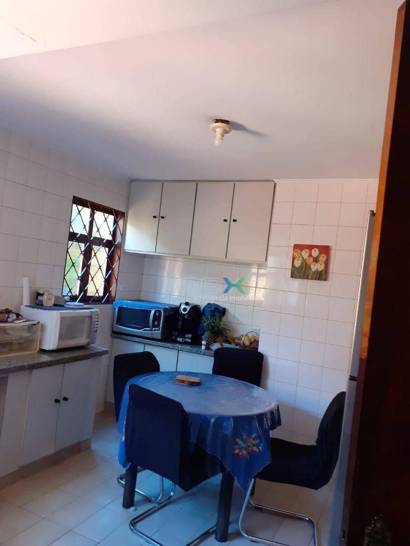 Casa à venda com 5 quartos, 307m² - Foto 23