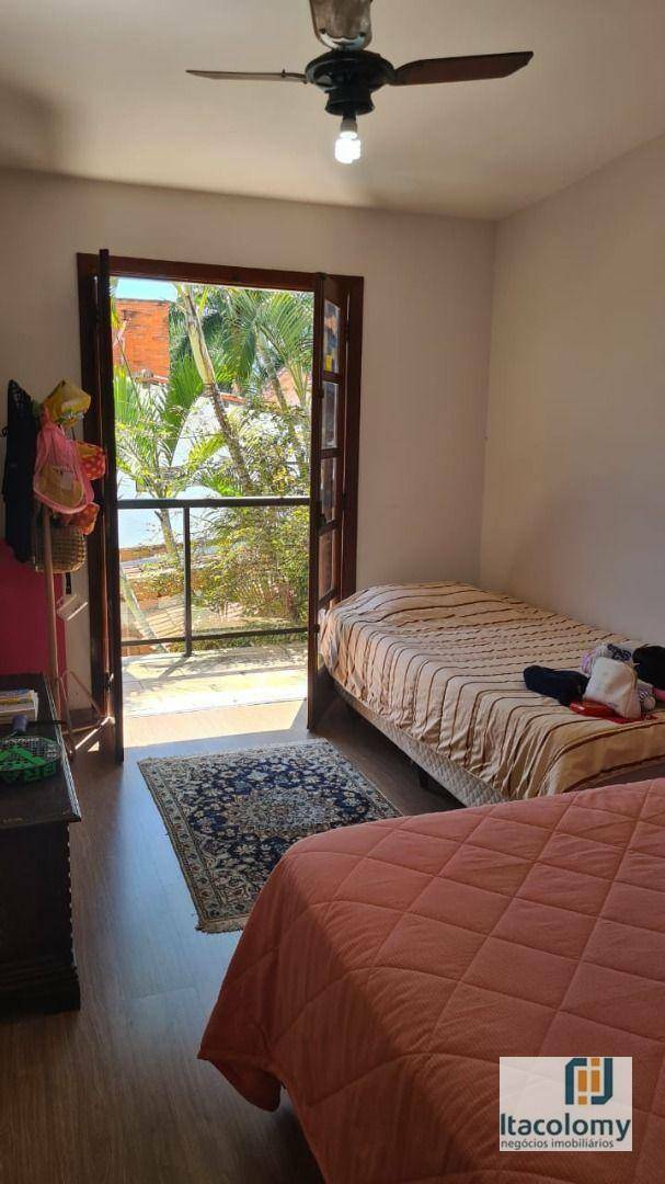 Casa de Condomínio à venda com 4 quartos, 302m² - Foto 23