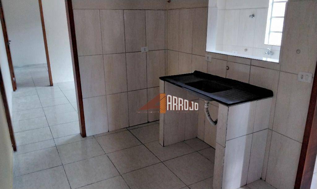 Casa para alugar com 1 quarto, 42m² - Foto 12