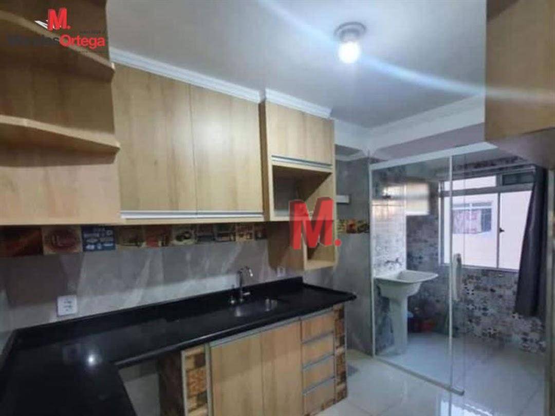 Apartamento à venda com 2 quartos, 44m² - Foto 7