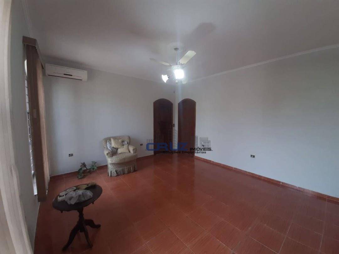 Casa à venda com 3 quartos, 165m² - Foto 11