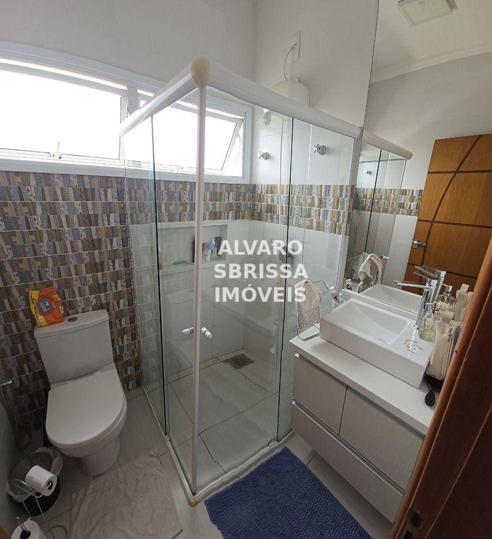 Casa de Condomínio à venda com 5 quartos, 235m² - Foto 28