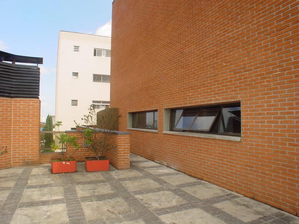 Apartamento à venda com 4 quartos, 283m² - Foto 2