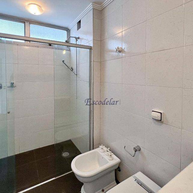 Apartamento para alugar com 2 quartos, 230m² - Foto 14