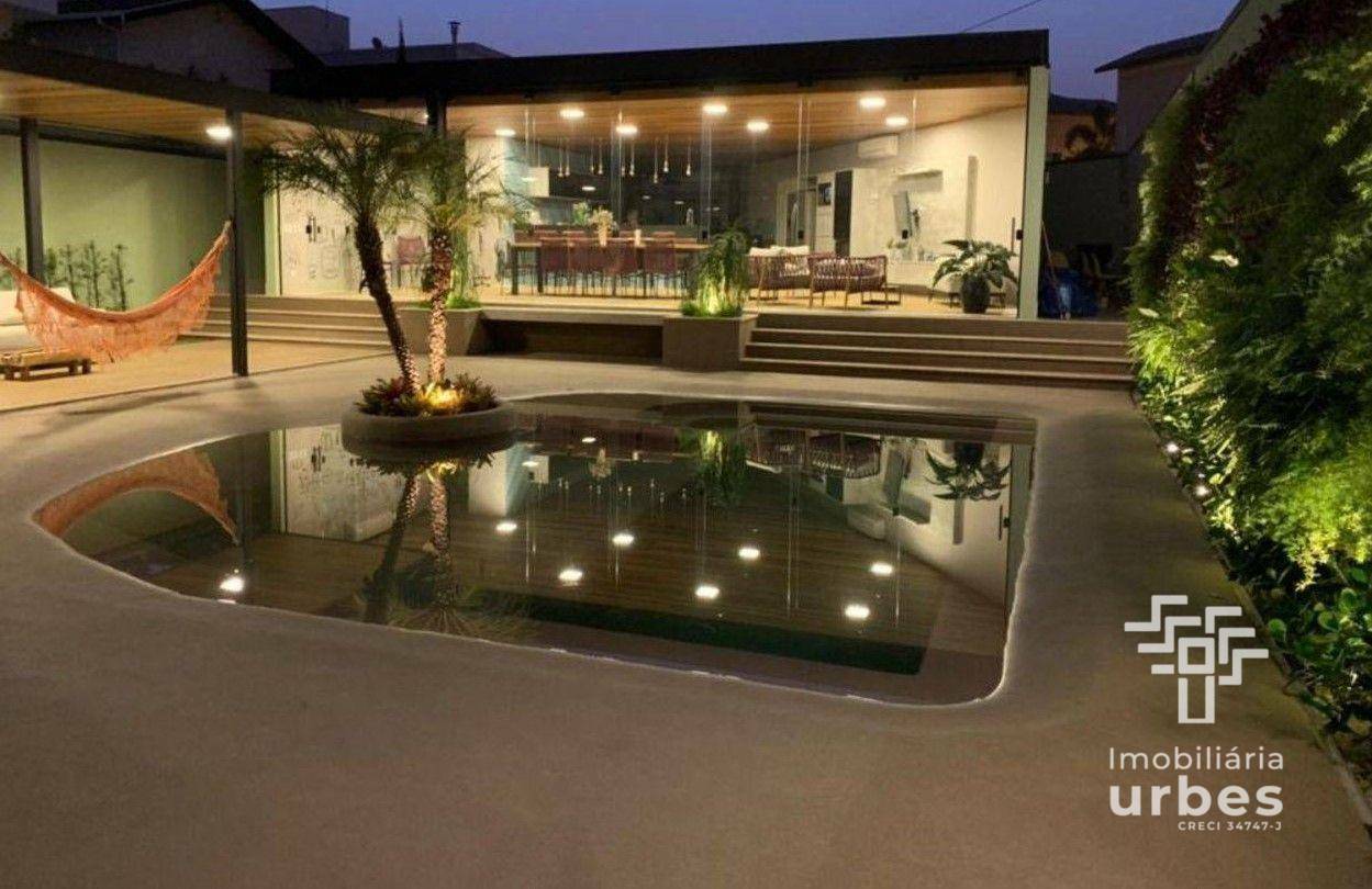 Casa de Condomínio à venda com 3 quartos, 450m² - Foto 1