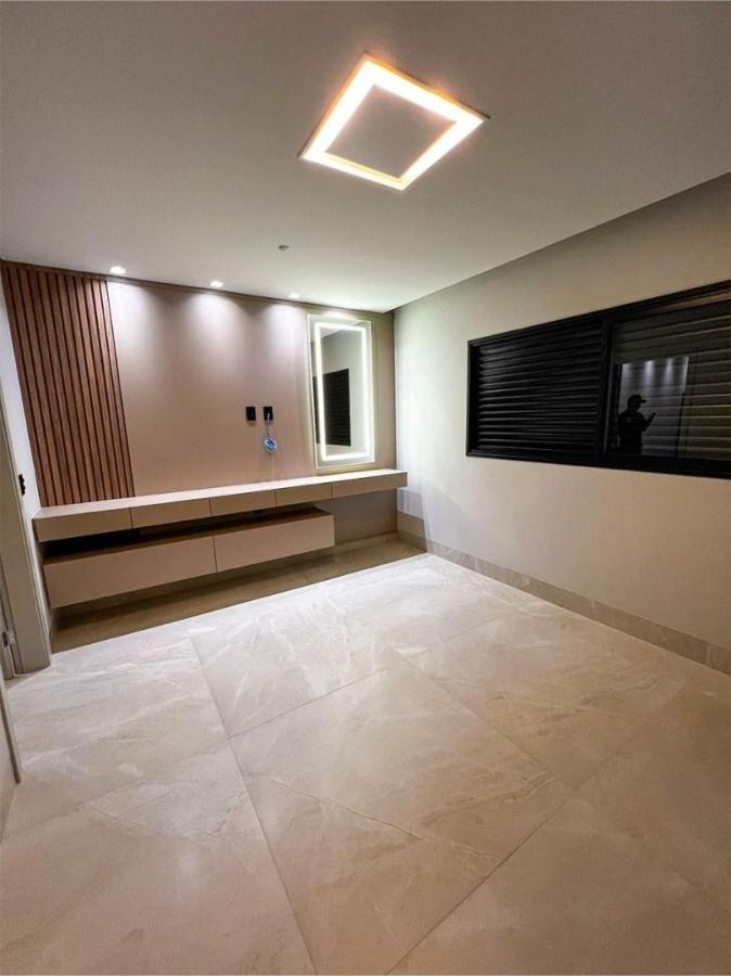 Casa à venda com 3 quartos, 618m² - Foto 19