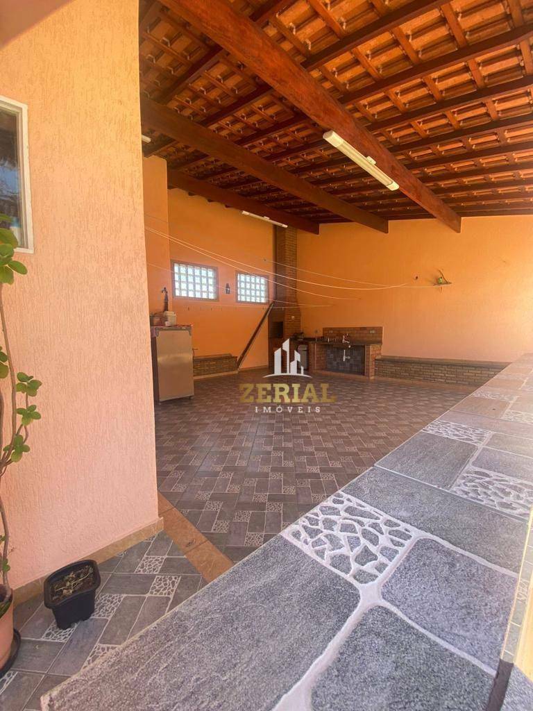 Sobrado à venda com 3 quartos, 280m² - Foto 14