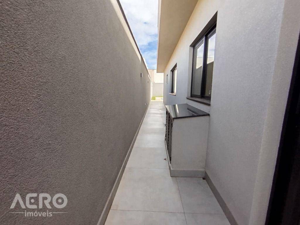 Casa de Condomínio à venda com 3 quartos, 243m² - Foto 31