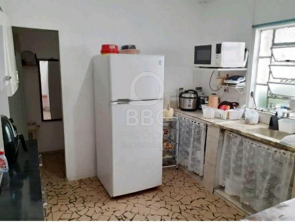 Casa à venda com 2 quartos, 200m² - Foto 31