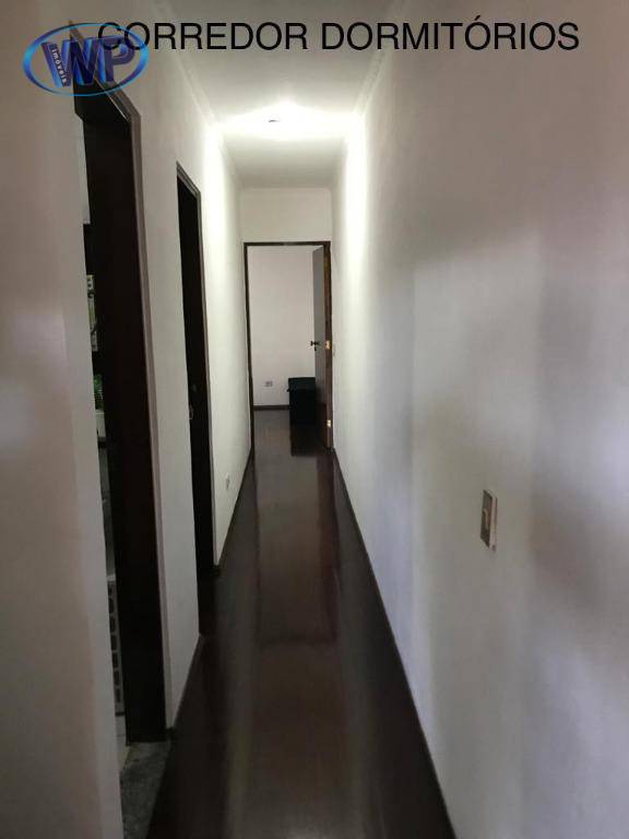 Sobrado à venda com 3 quartos, 297m² - Foto 8