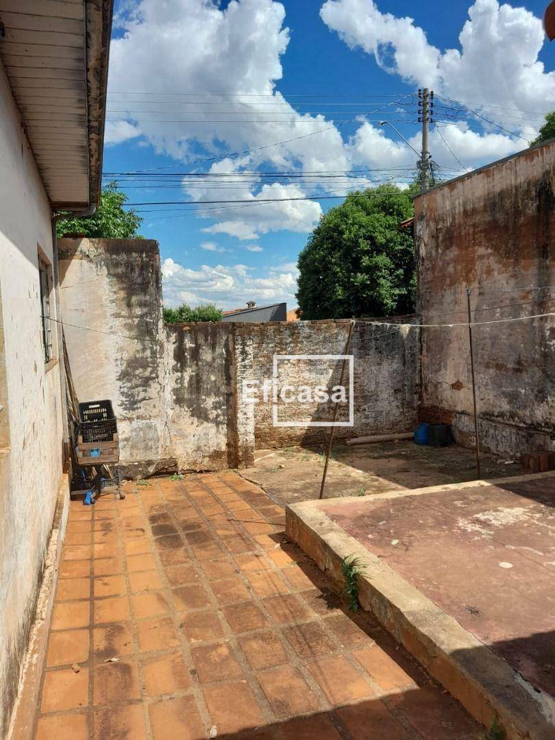 Casa à venda com 3 quartos, 140m² - Foto 3