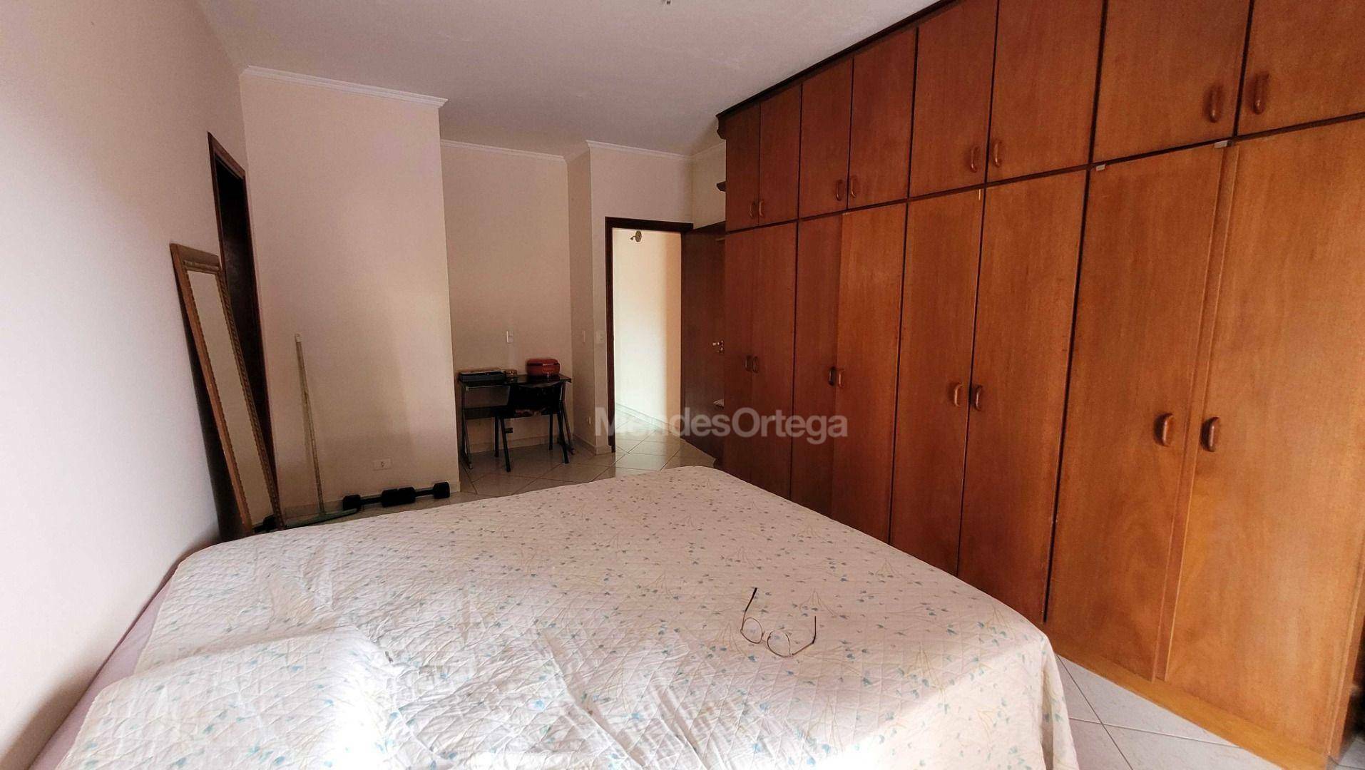 Casa à venda com 2 quartos, 245m² - Foto 10