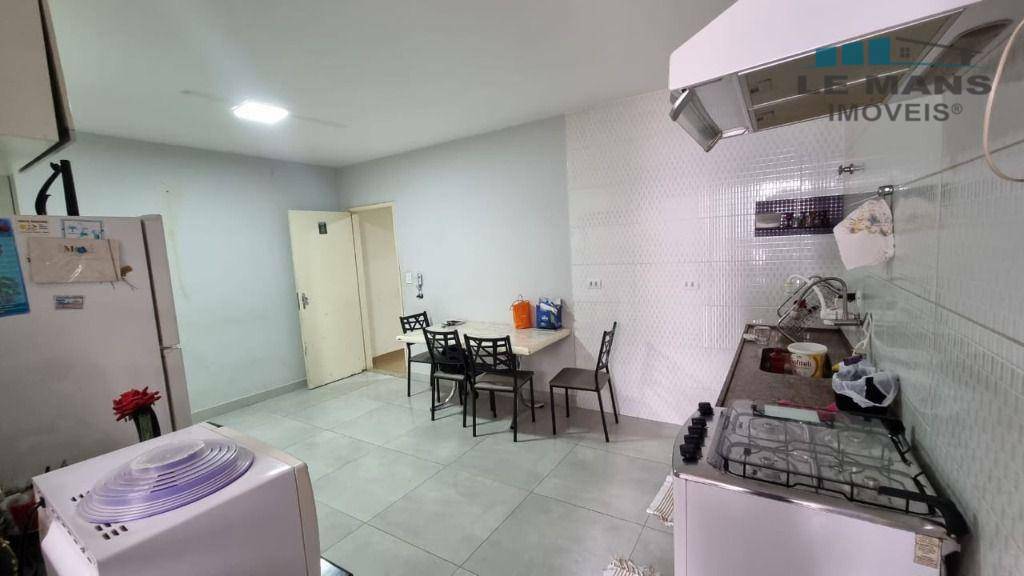 Casa à venda com 2 quartos, 98m² - Foto 12